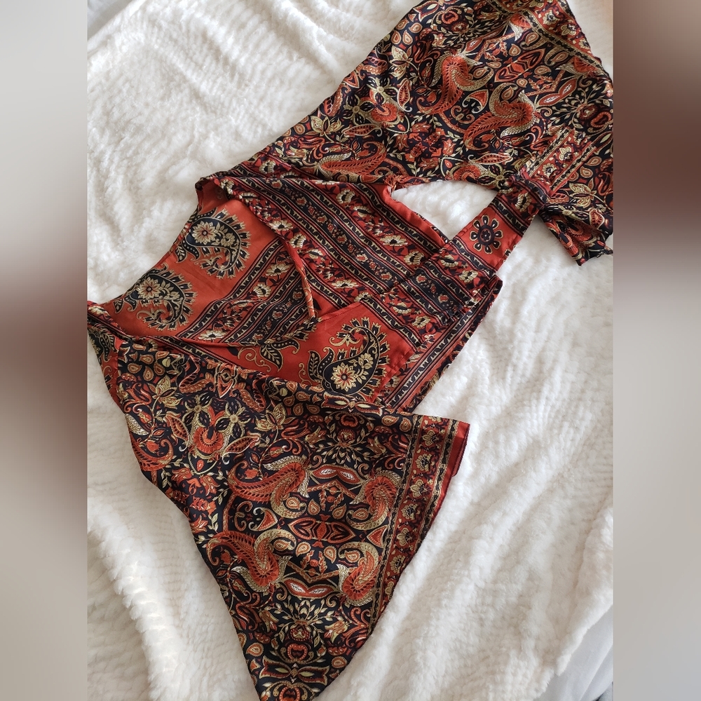 Bell sleeve crop top